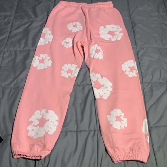 Denim Tears ‘The Cotton Wreath’ Sweatpants Pink Men’s Large - Picture 2 of 2